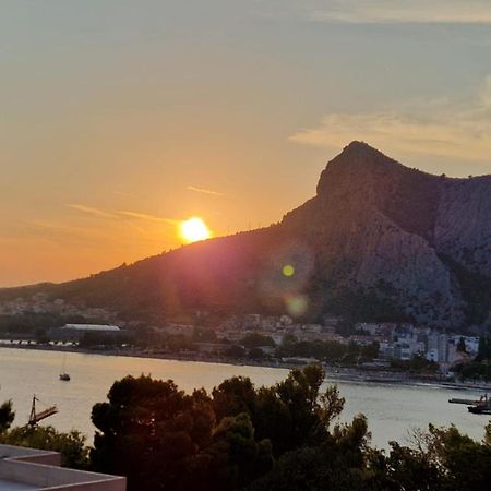 Panorama Sea View Apartment H أوميس المظهر الخارجي الصورة